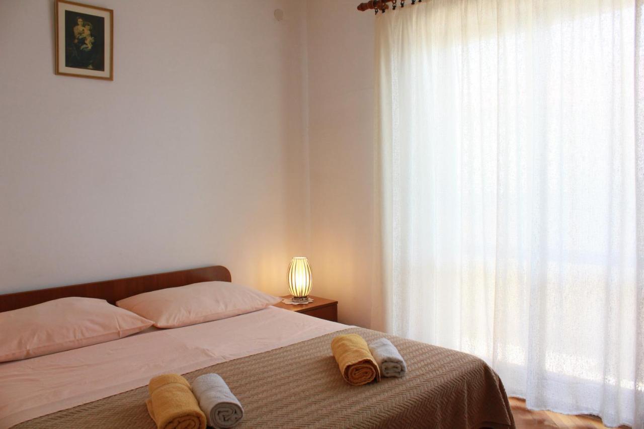 Apartment Blue Sea Dugi Rat Esterno foto